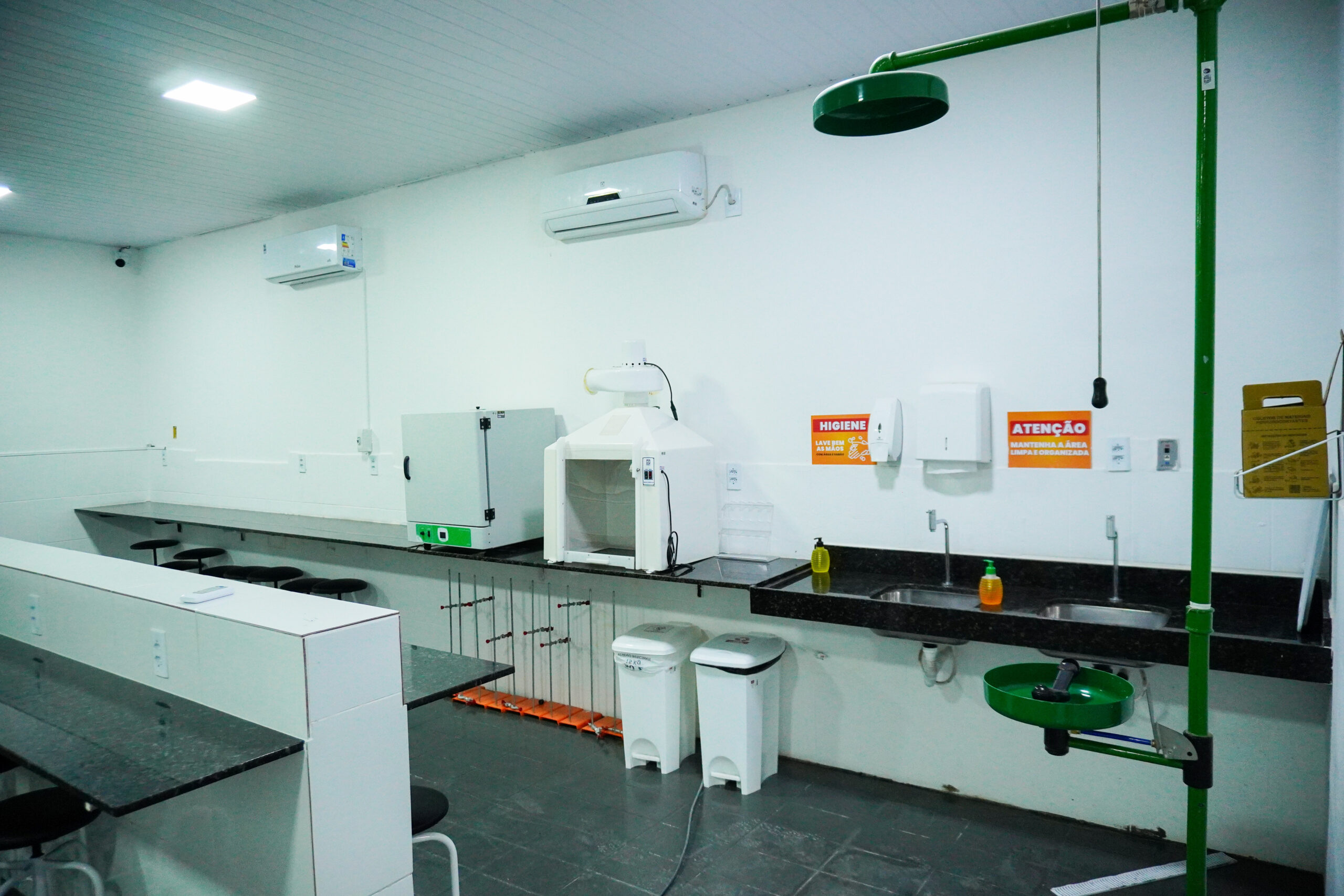 Laboratório de Bases Celulares e Moleculares