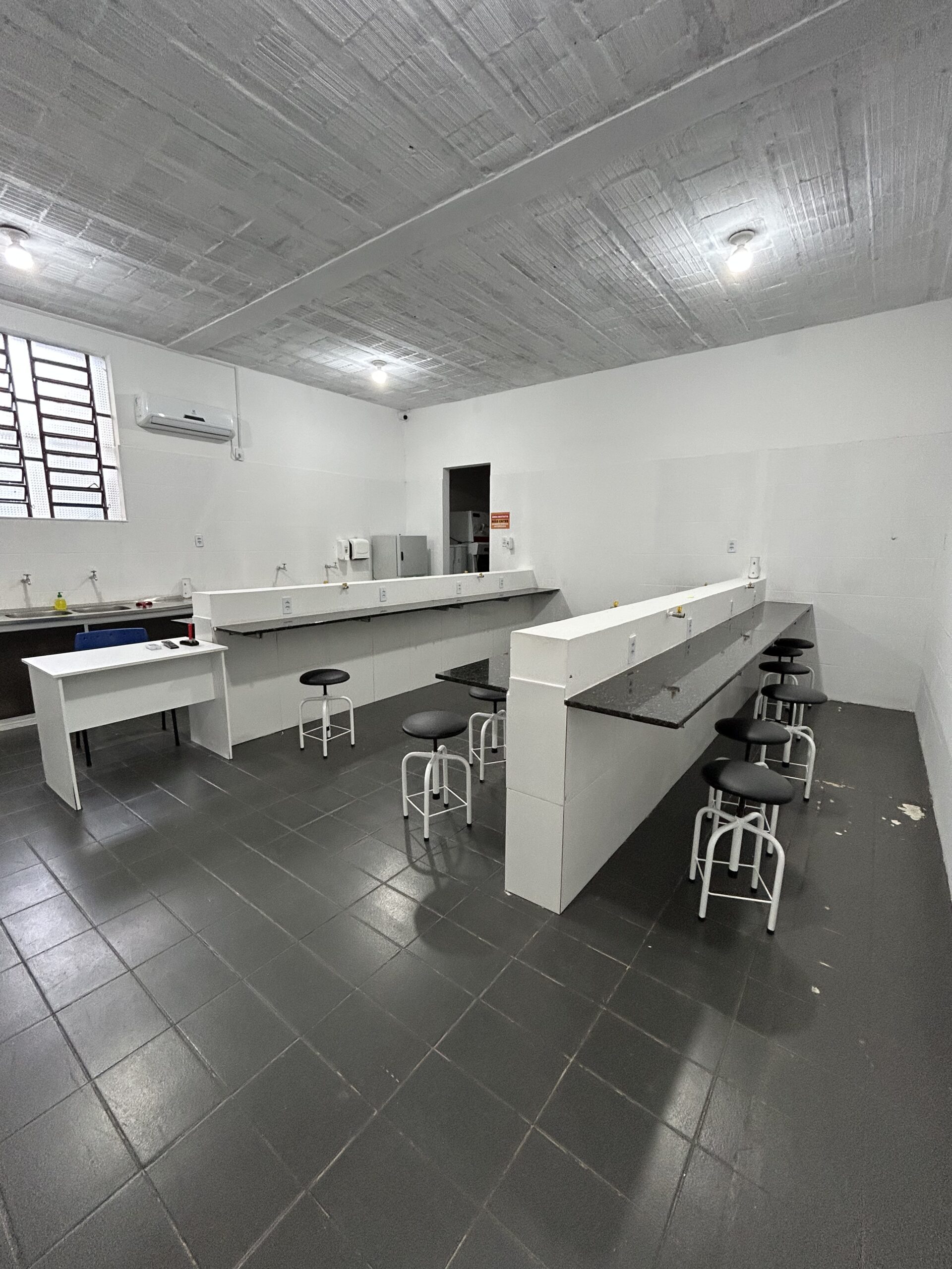 Laboratório de Microbiologia